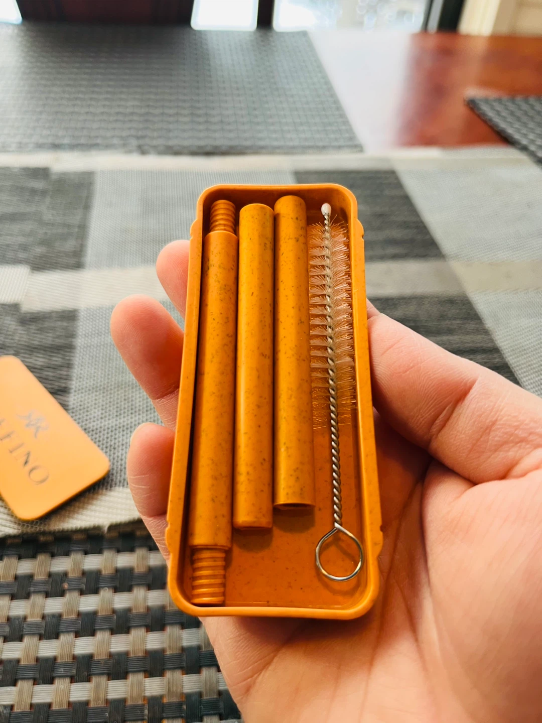 NEW Wheat Straw Reusable (case and brush) - photo 5