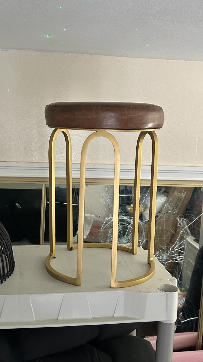 (READ DESCRIPT.) Pouf/Stool Saddle Leather Cushion on Gold Base - photo 2