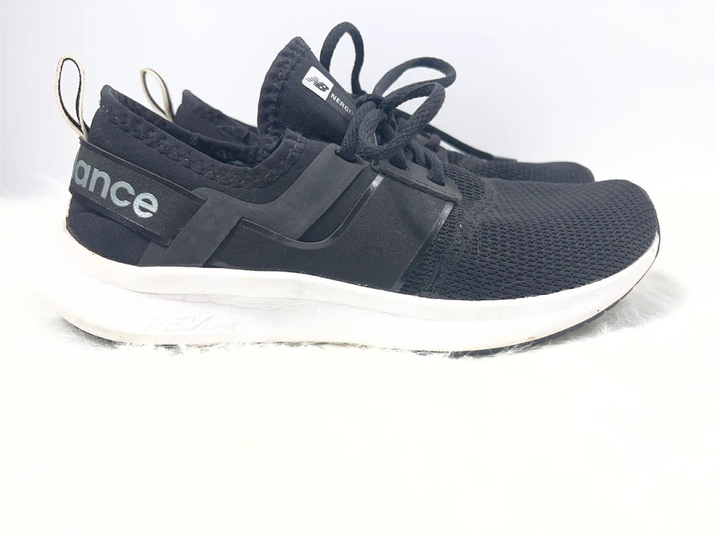 New Balance Women's Black Athletic Shoes - photo 2