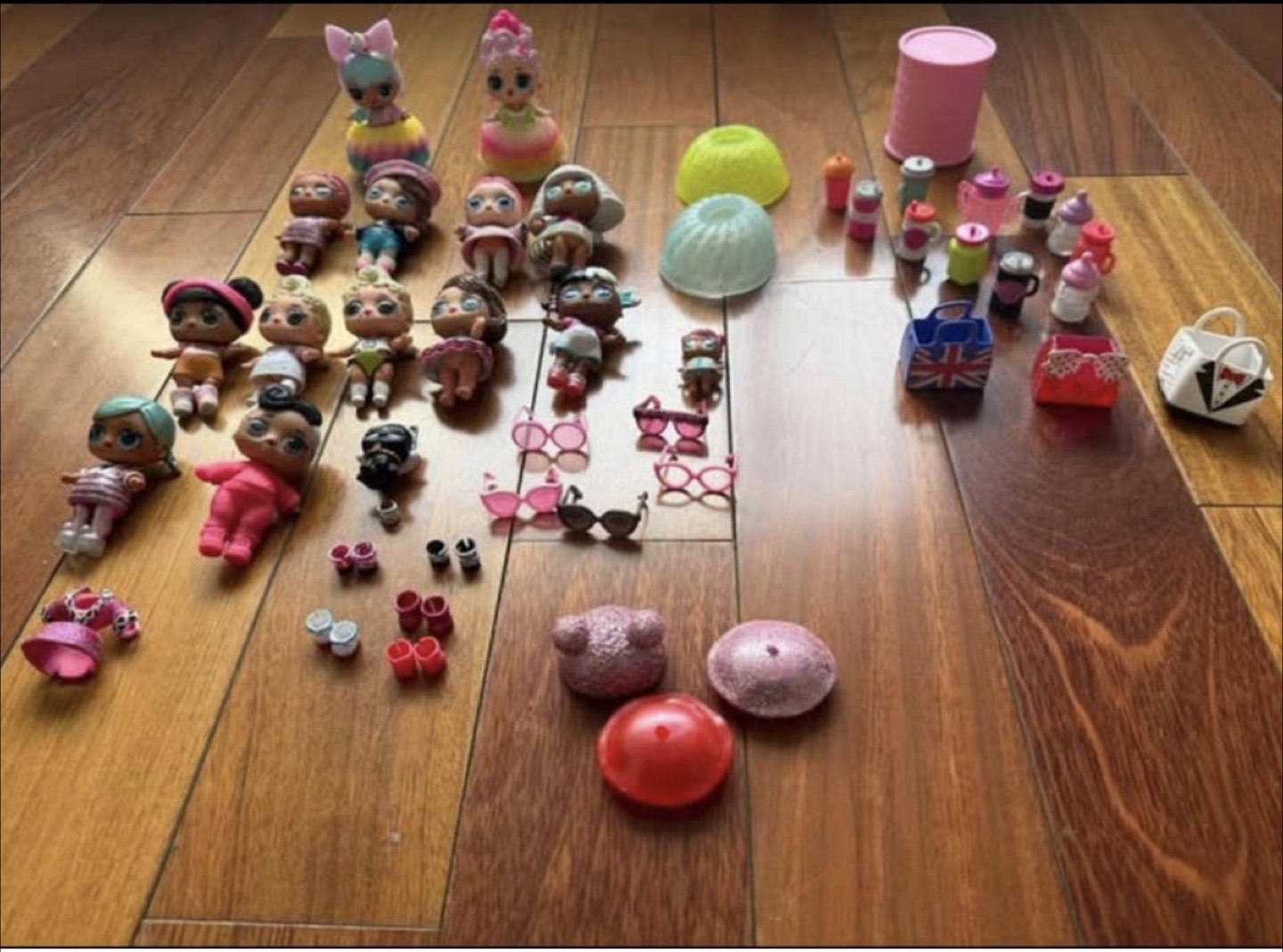 LOL Surprise Dolls and Accessories with Bag