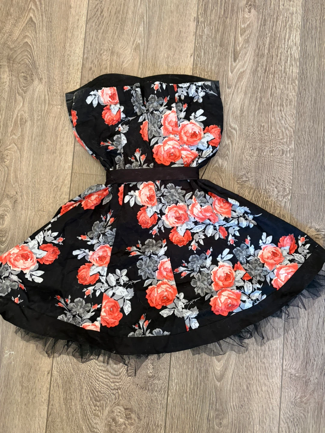 Black Strapless Floral Dress with Tulle Hem - photo 3