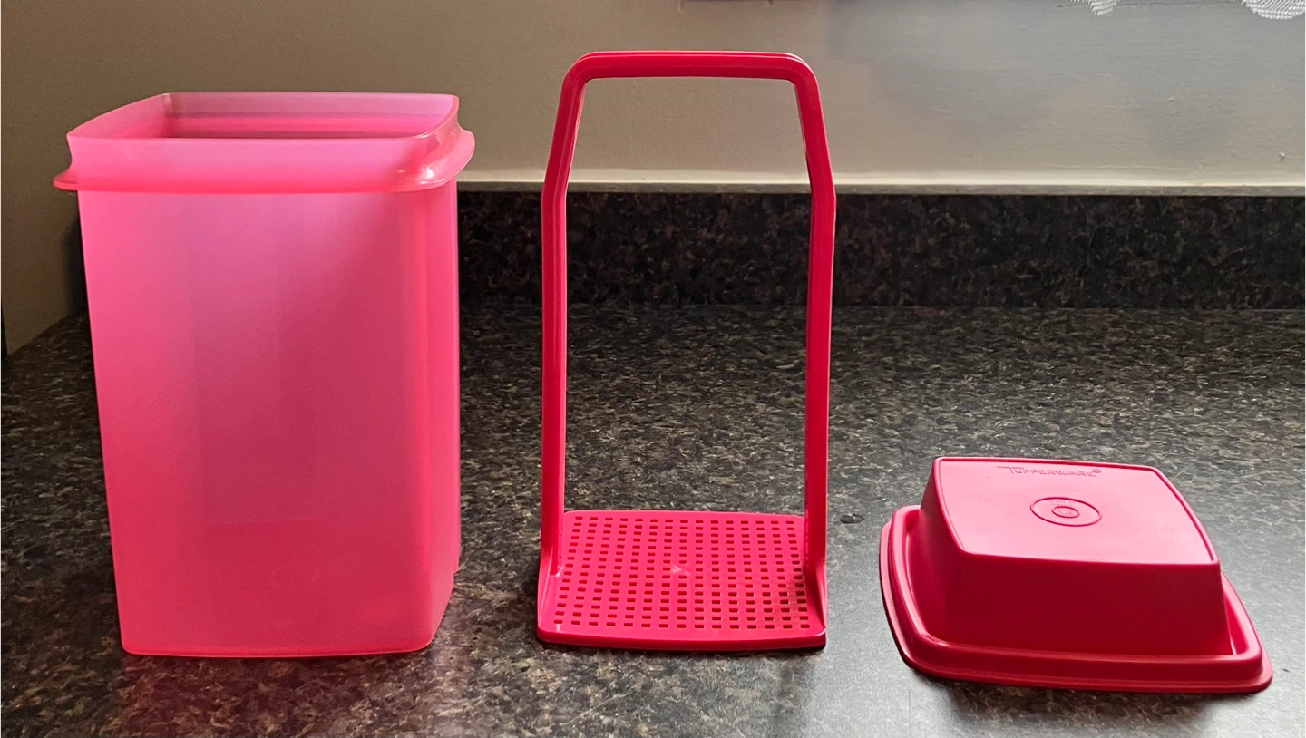 Tupperware Pick-A-Deli® Container - photo 3