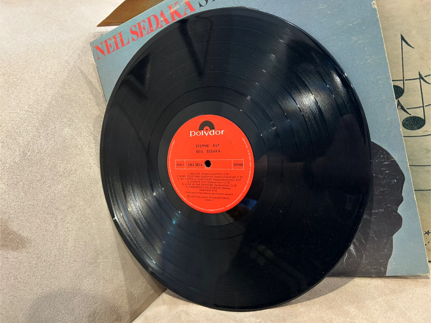 Neil Sedaka Steppin' Out Vinyl Record - photo 2