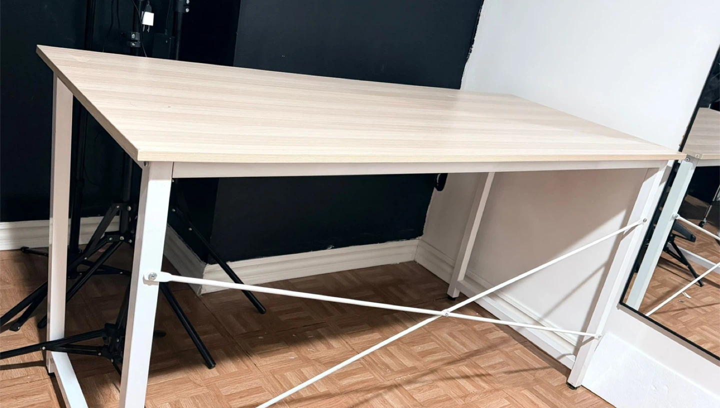 Light Wood Grain Desk with White Frame - photo 4