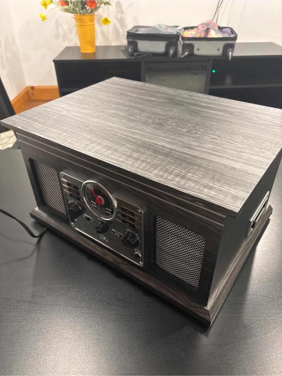 Victrola 3-Speed Record Player with CD and Radio - photo 4