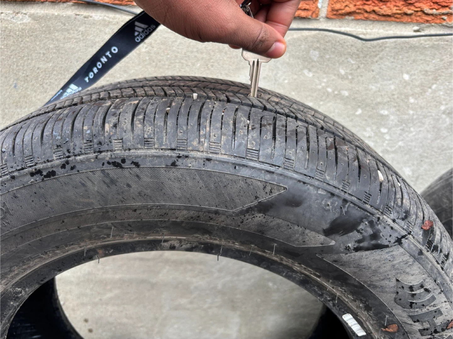 2 x Hankook Kinergy GT Tires 195/65R15 - photo 4