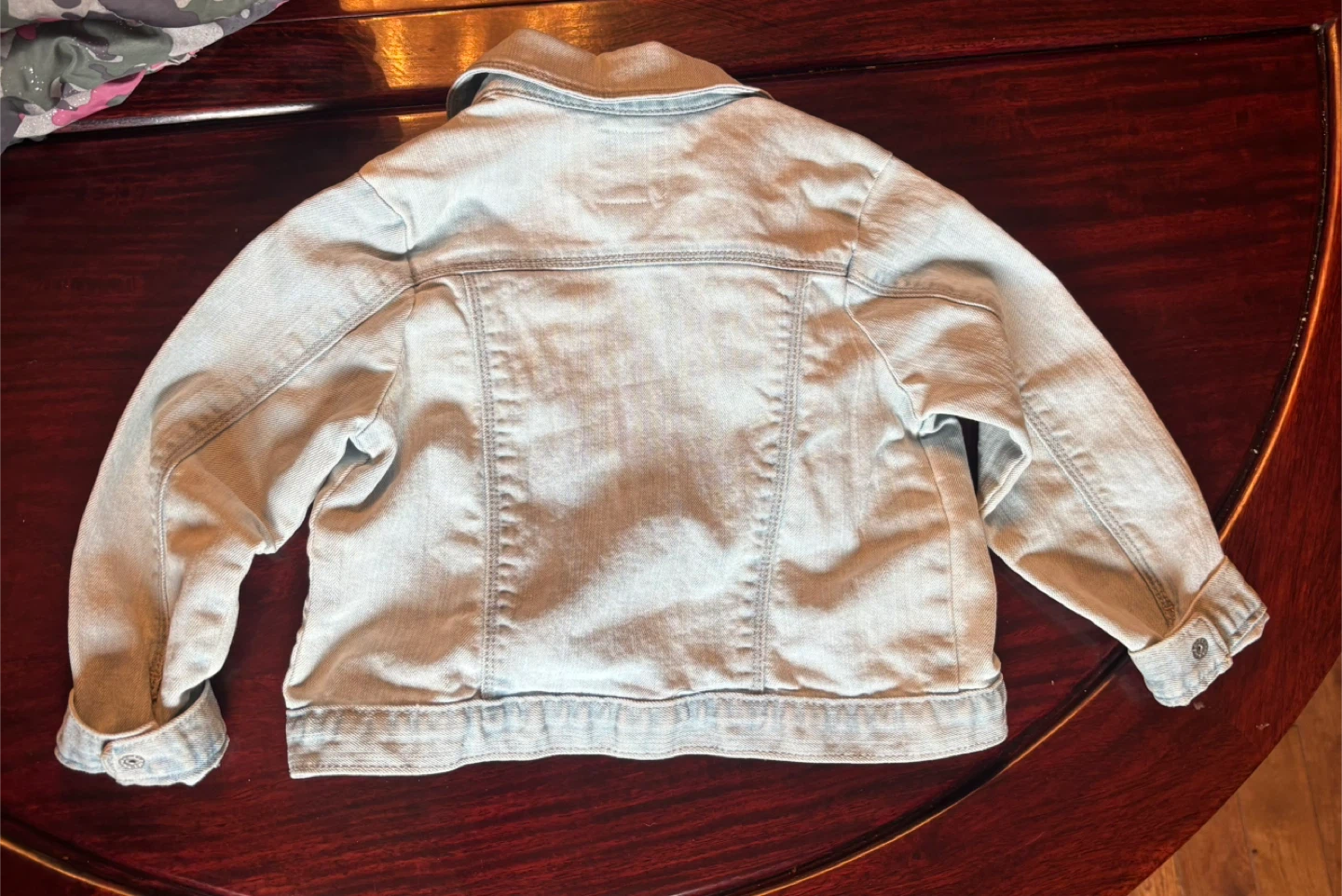 Old Navy Kids Light Wash Denim Jacket Size 3T - photo 2