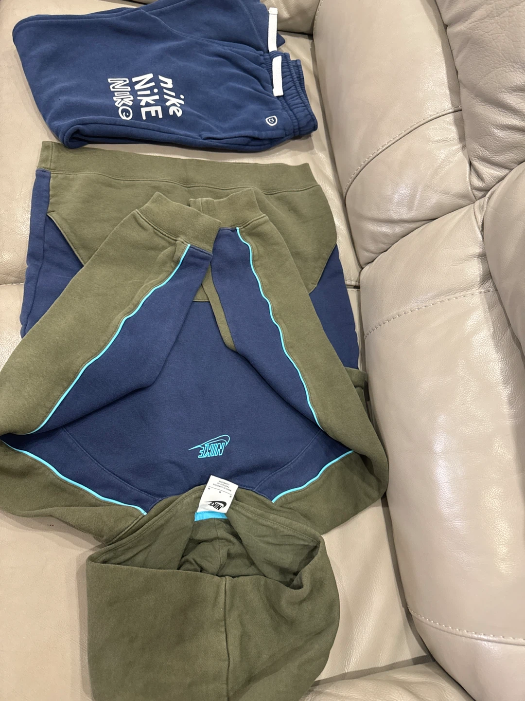 Nike Hoodie and Sweatpants Set size M 8/10 - photo 2