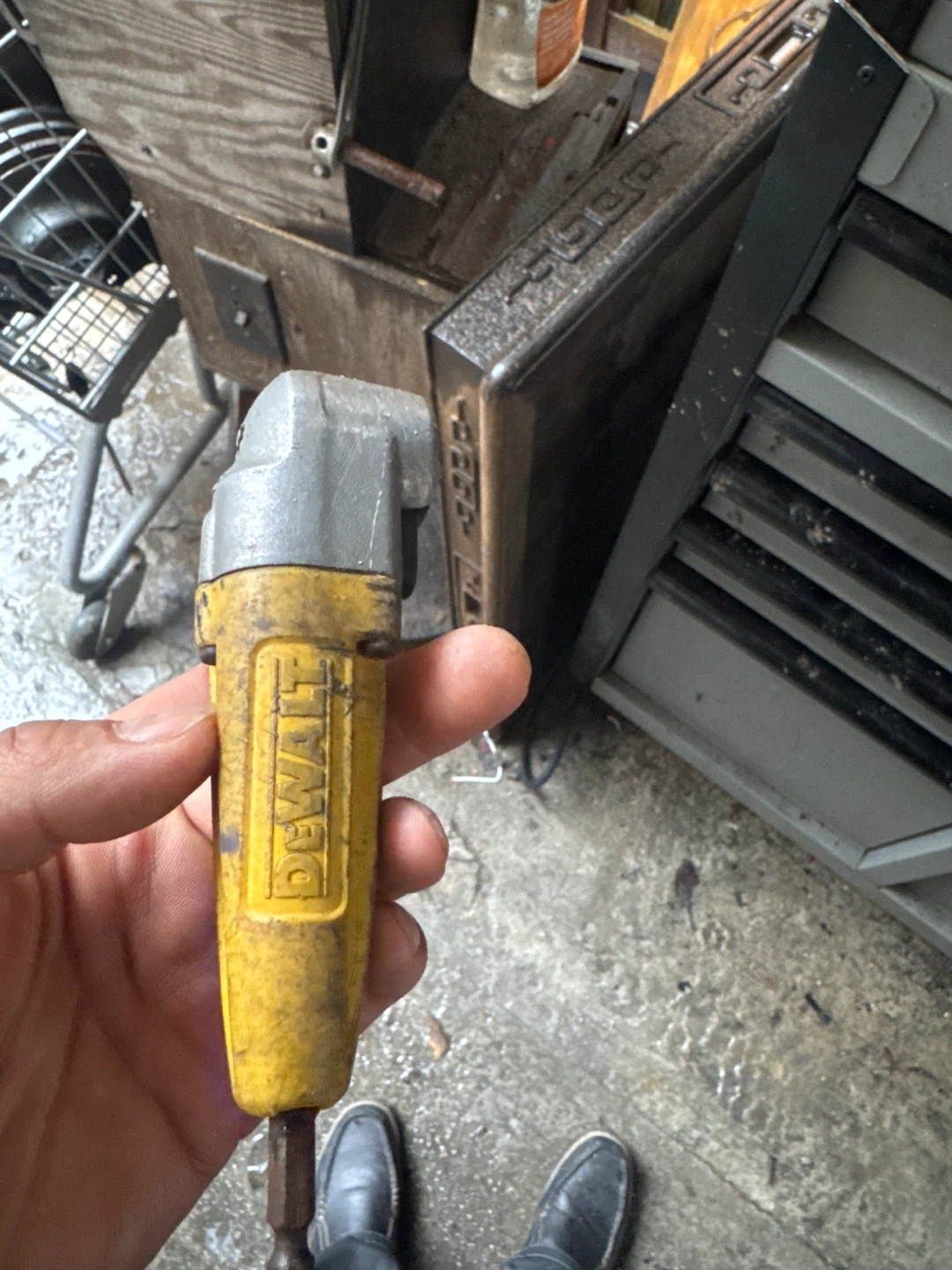 DeWalt Right Angle Drill Attachment