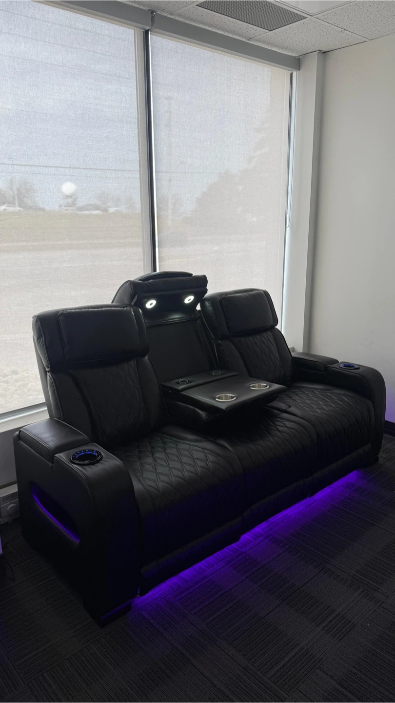 Black Leather Power Recliner! - photo 3