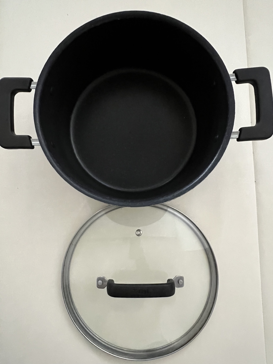 T-fal 5.5qt Pot with Lid