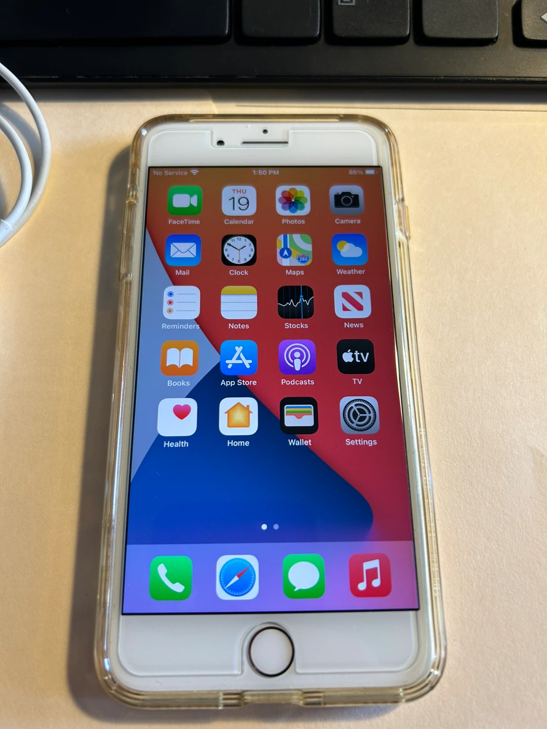 Apple iPhone 8 Plus 64GB Gold Unlocked GREAT Condition - photo 2