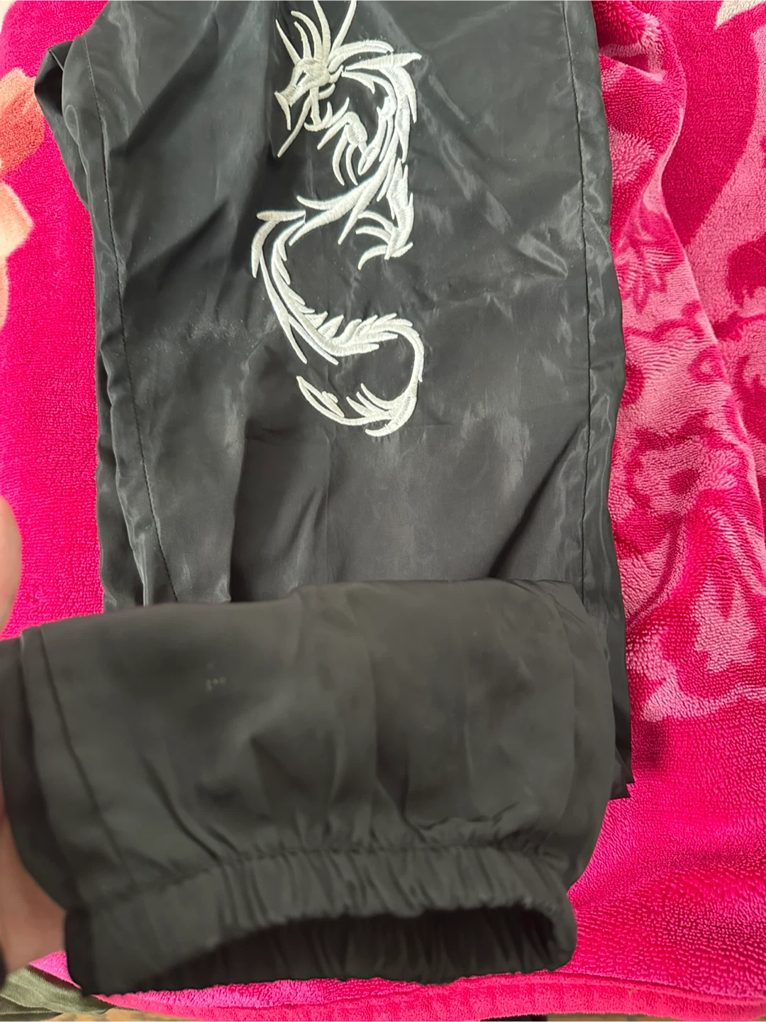SHEIN Black Dragon Embroidered Track Pants (XS) - photo 3
