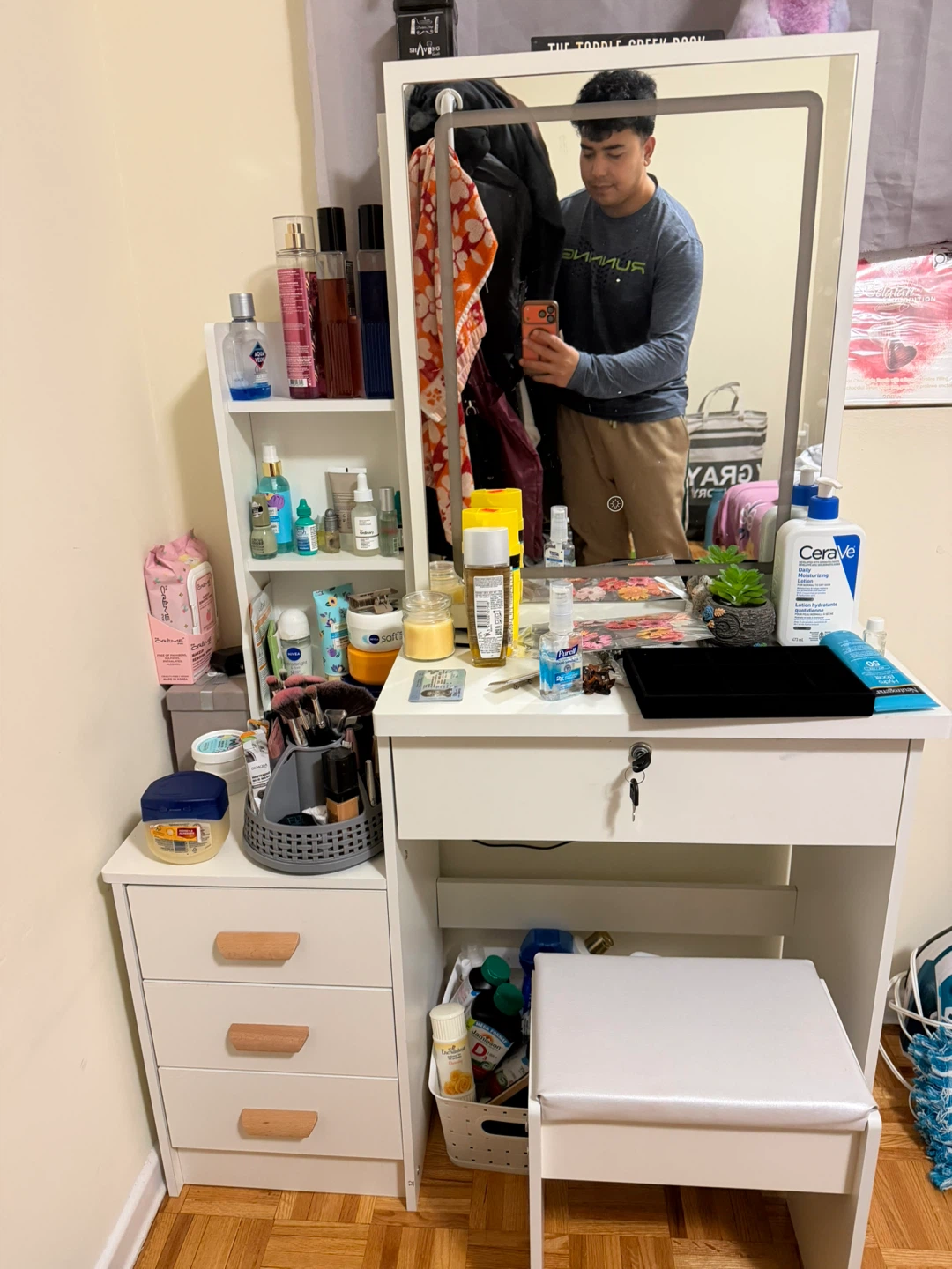 White Vanity Table with Mirror and Stool - photo 2
