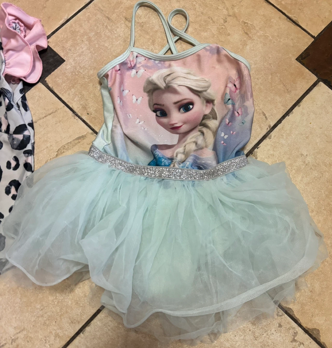 Swimsuits size 4T - photo 3