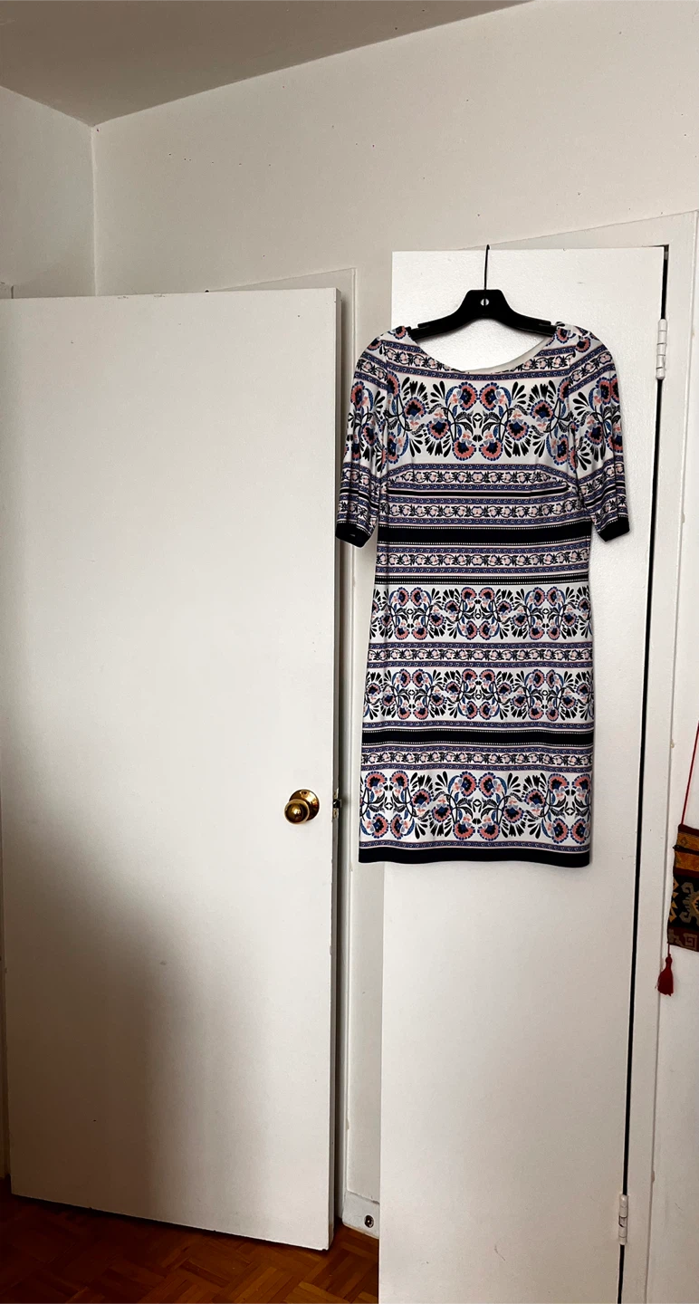Eliza J Floral short sleeve Print Dress Size 6 - photo 2