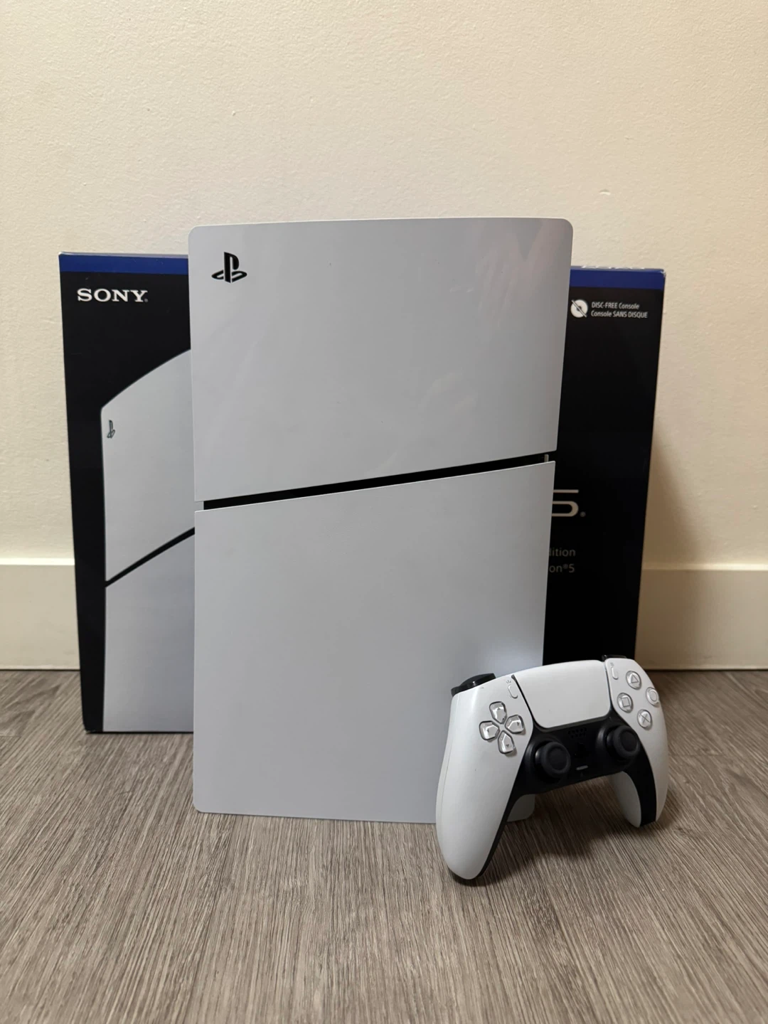 PlayStation 5 Slim Digital - Like New - photo 3