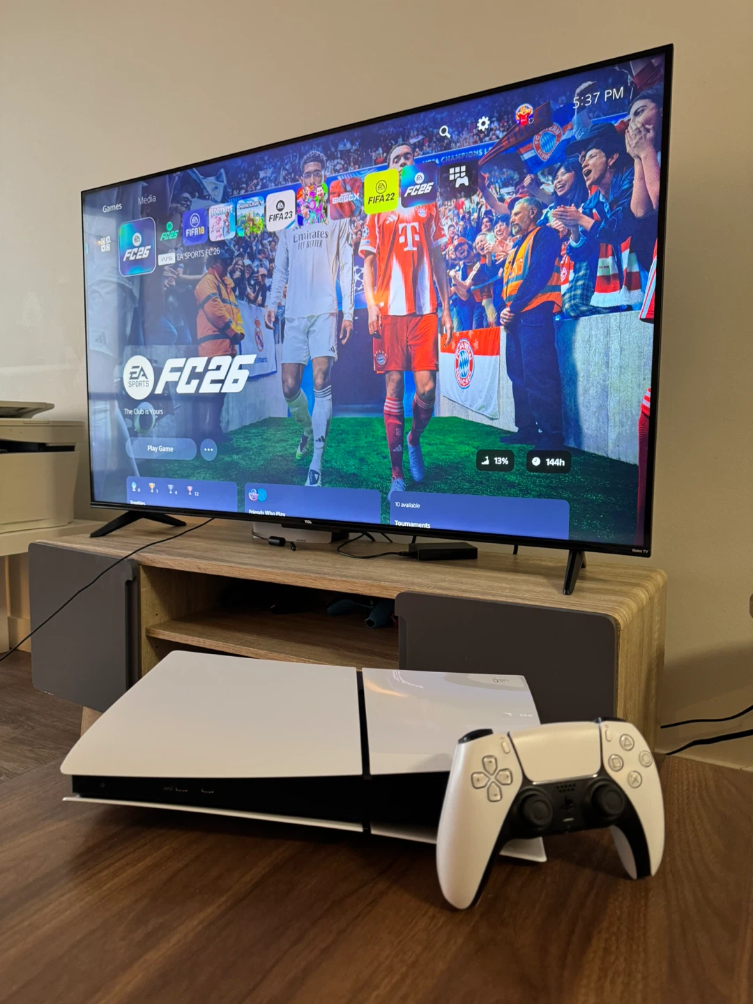 PlayStation 5 Slim Digital - Like New - photo 2