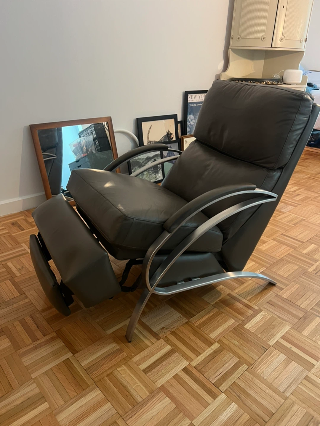 leather recliner chair - photo 2