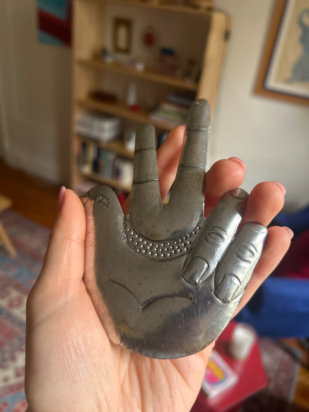 Mexican Folk Tin Peace Sign Wall Ornament - photo 2