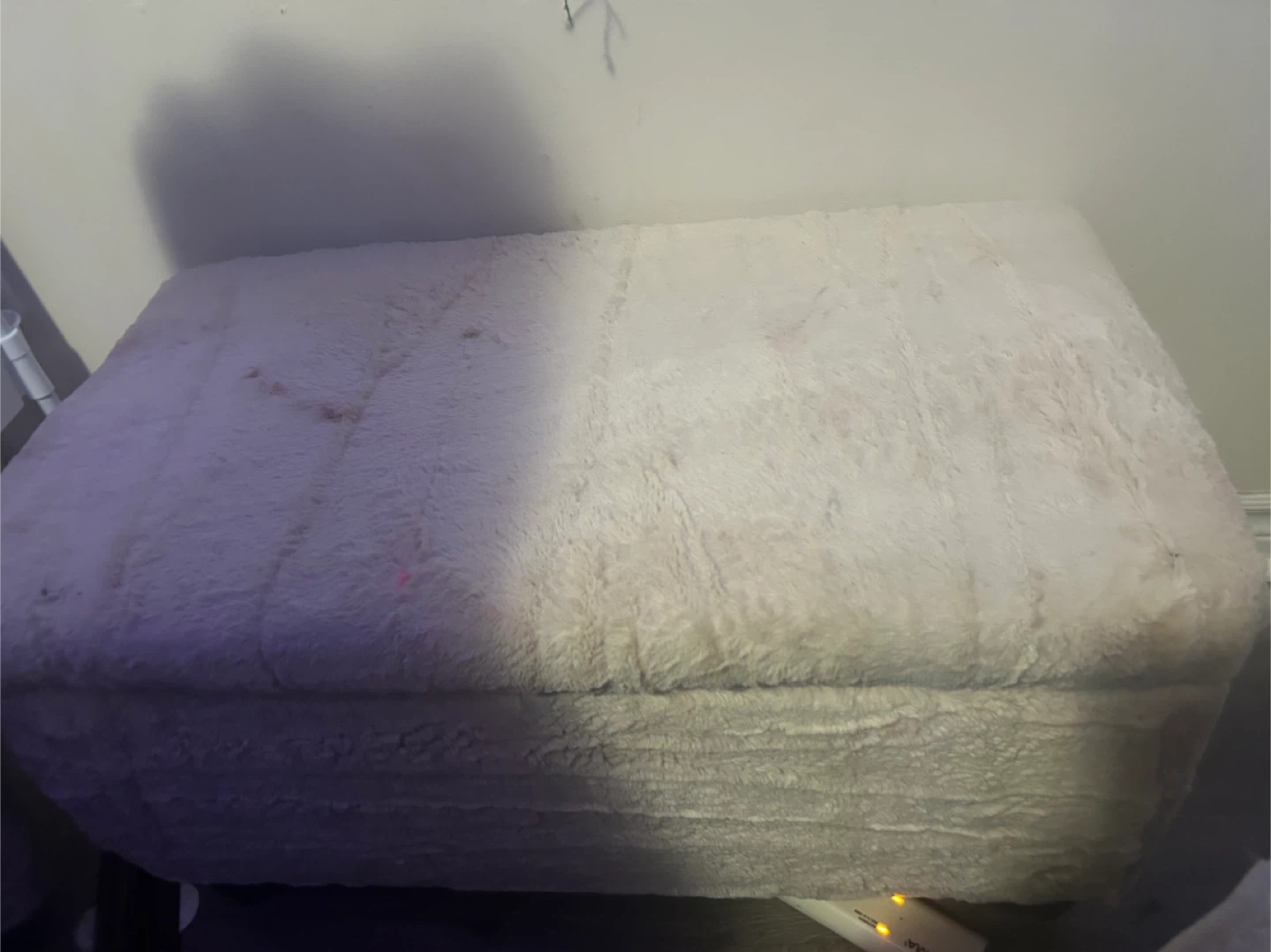 Fuzzy Ottoman - photo 2