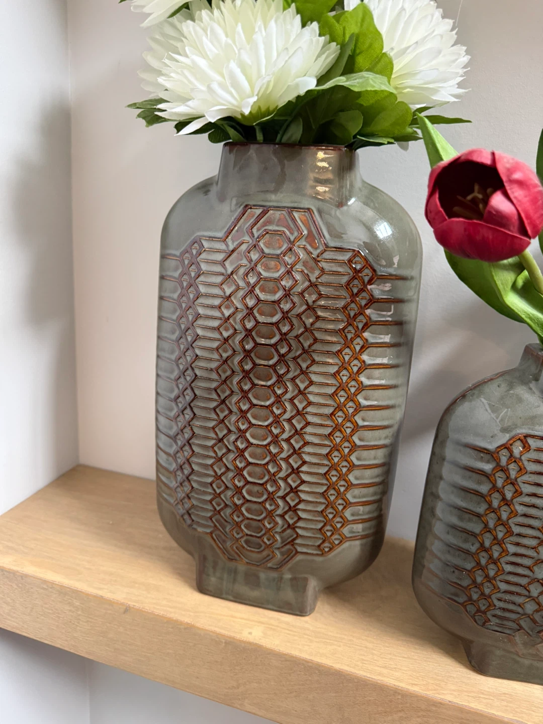 Grey Embossed Geometric Vase - photo 2