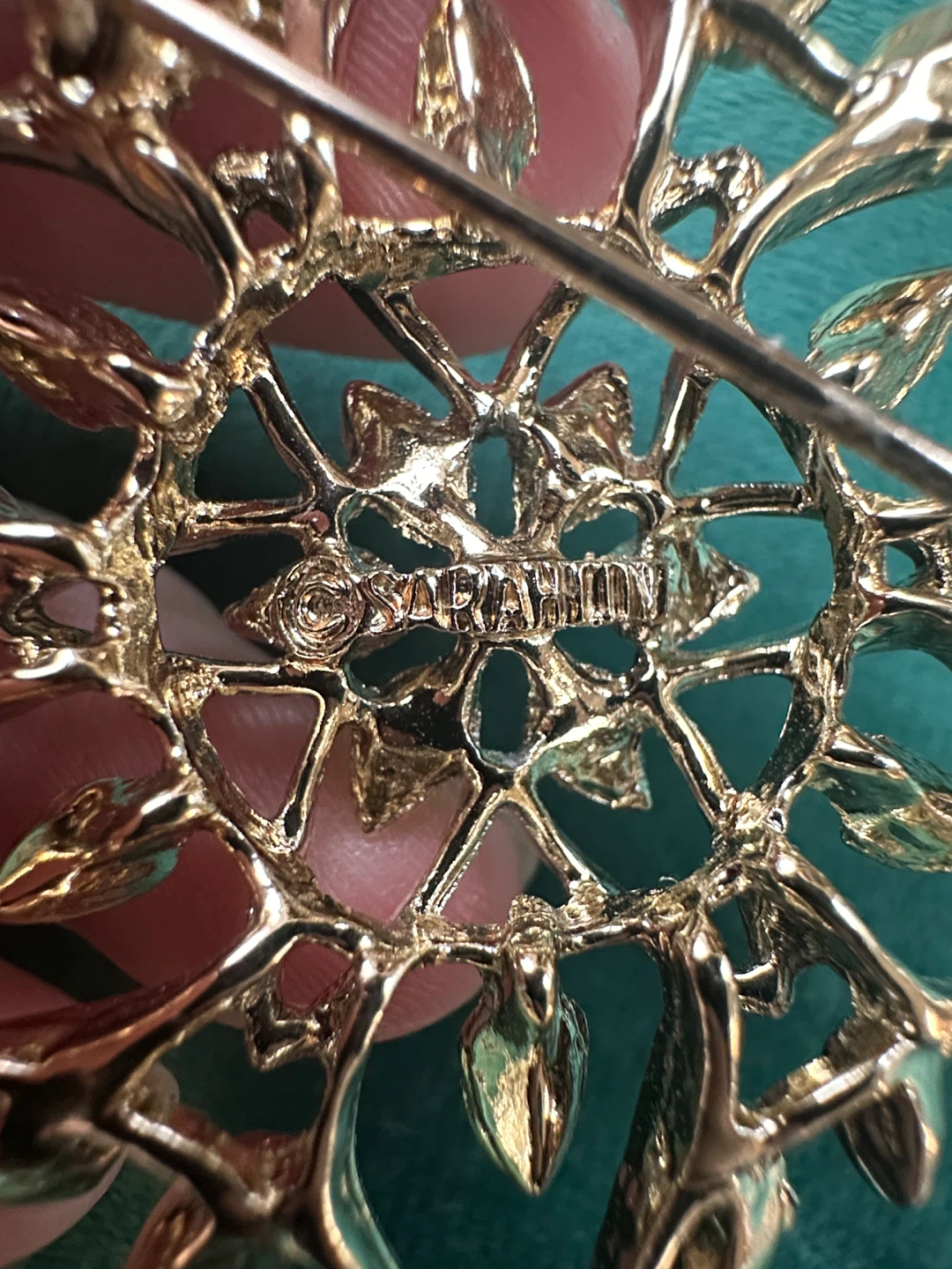 Sarah Coventry Gold Tone Floral Brooch - photo 2
