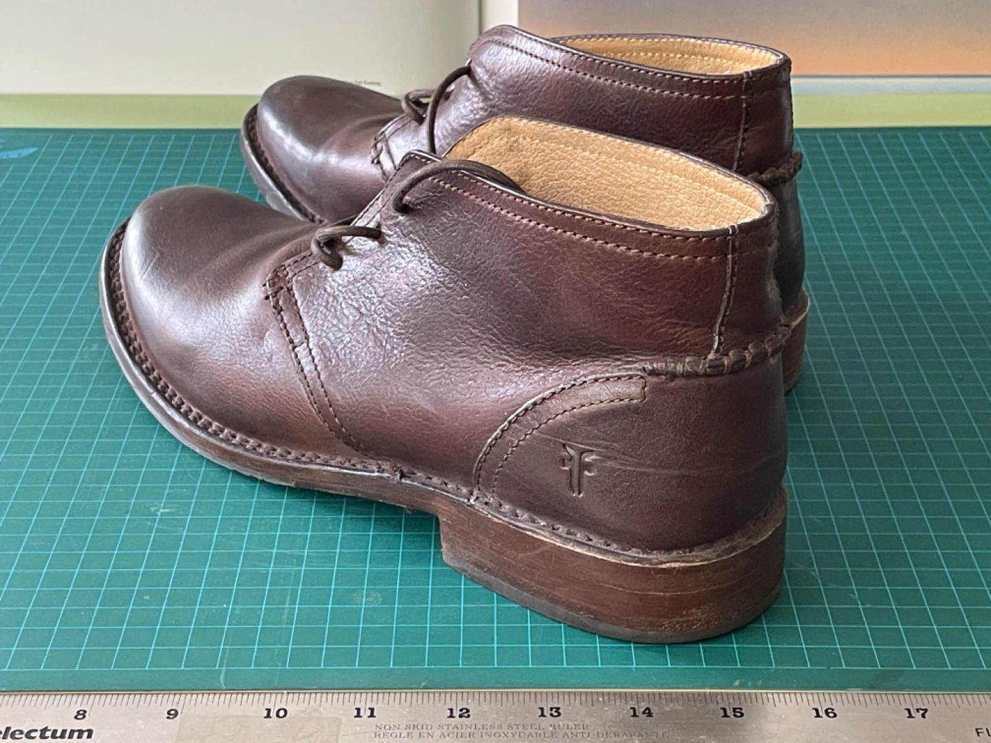 FRYE Dark Brown Leather Chukka Boots Size 10.5