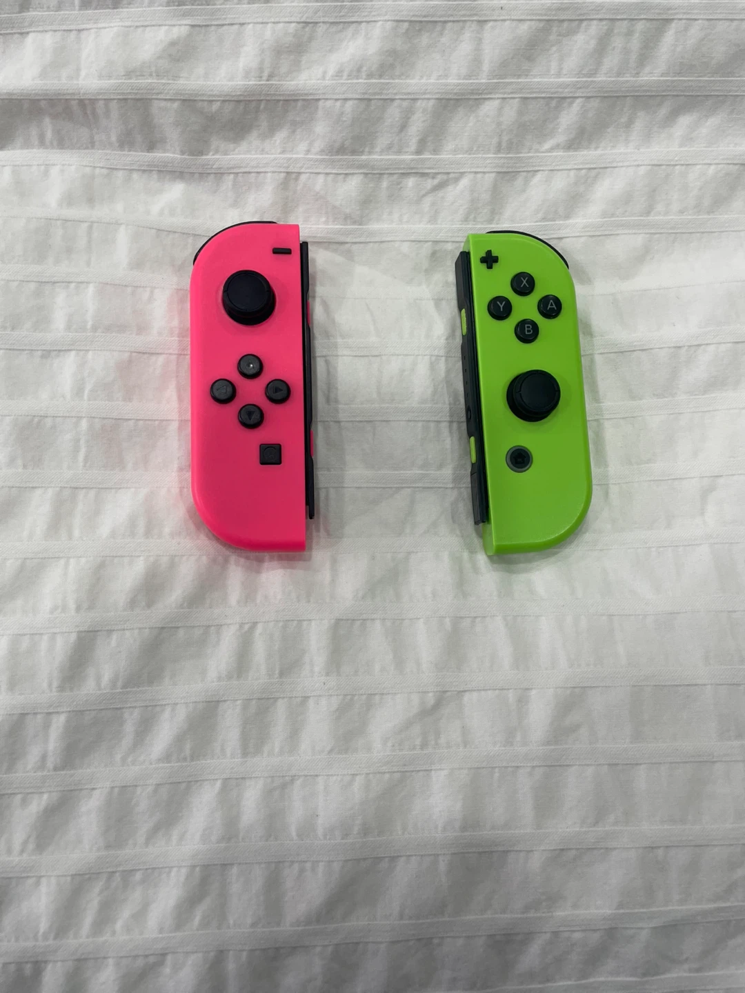 Nintendo switch joy cons pink and green