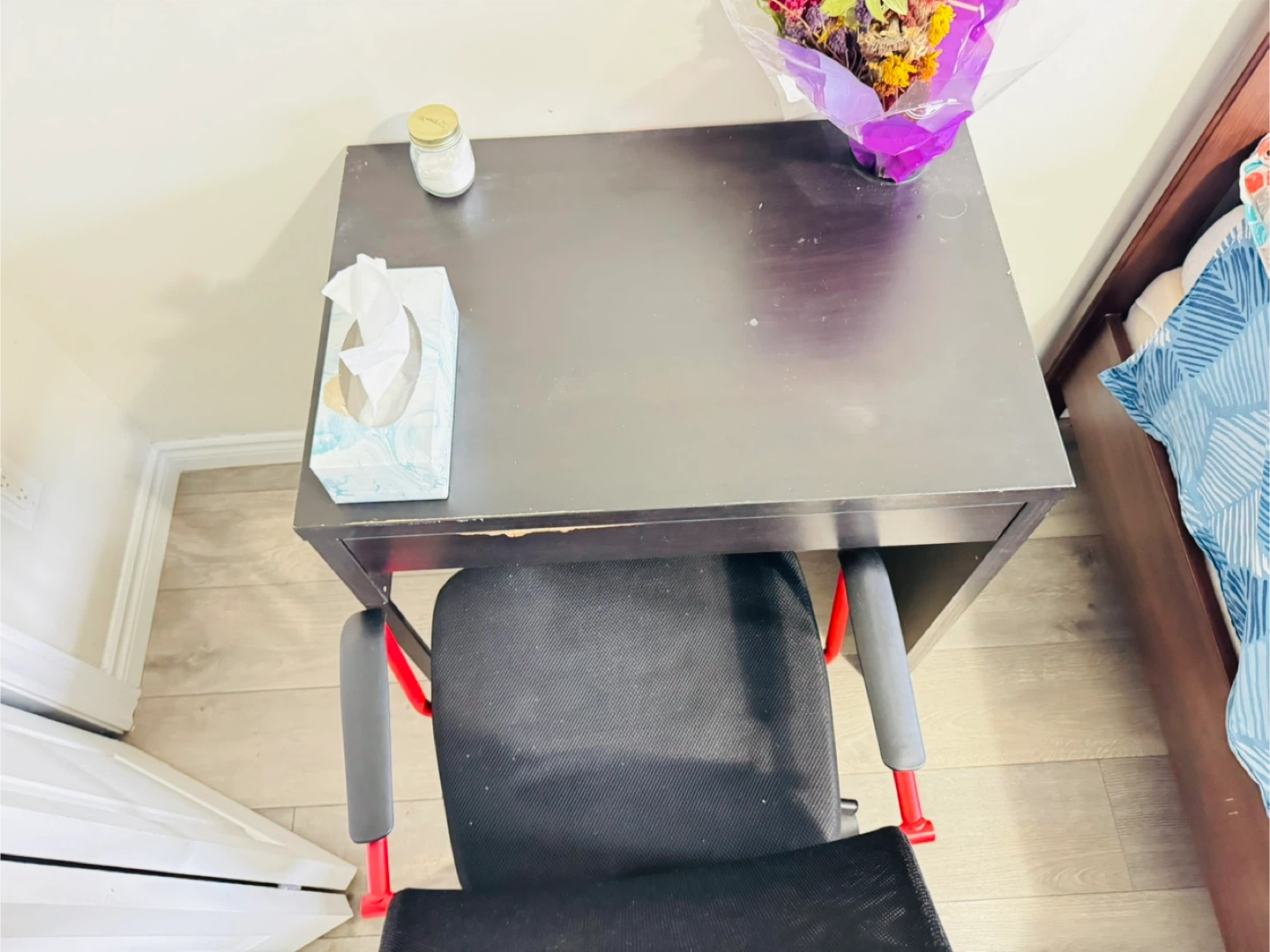 Desk and chair - photo 2