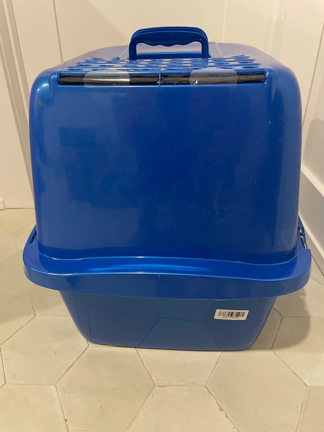 Blue Covered Litter Box with Handle - photo 3