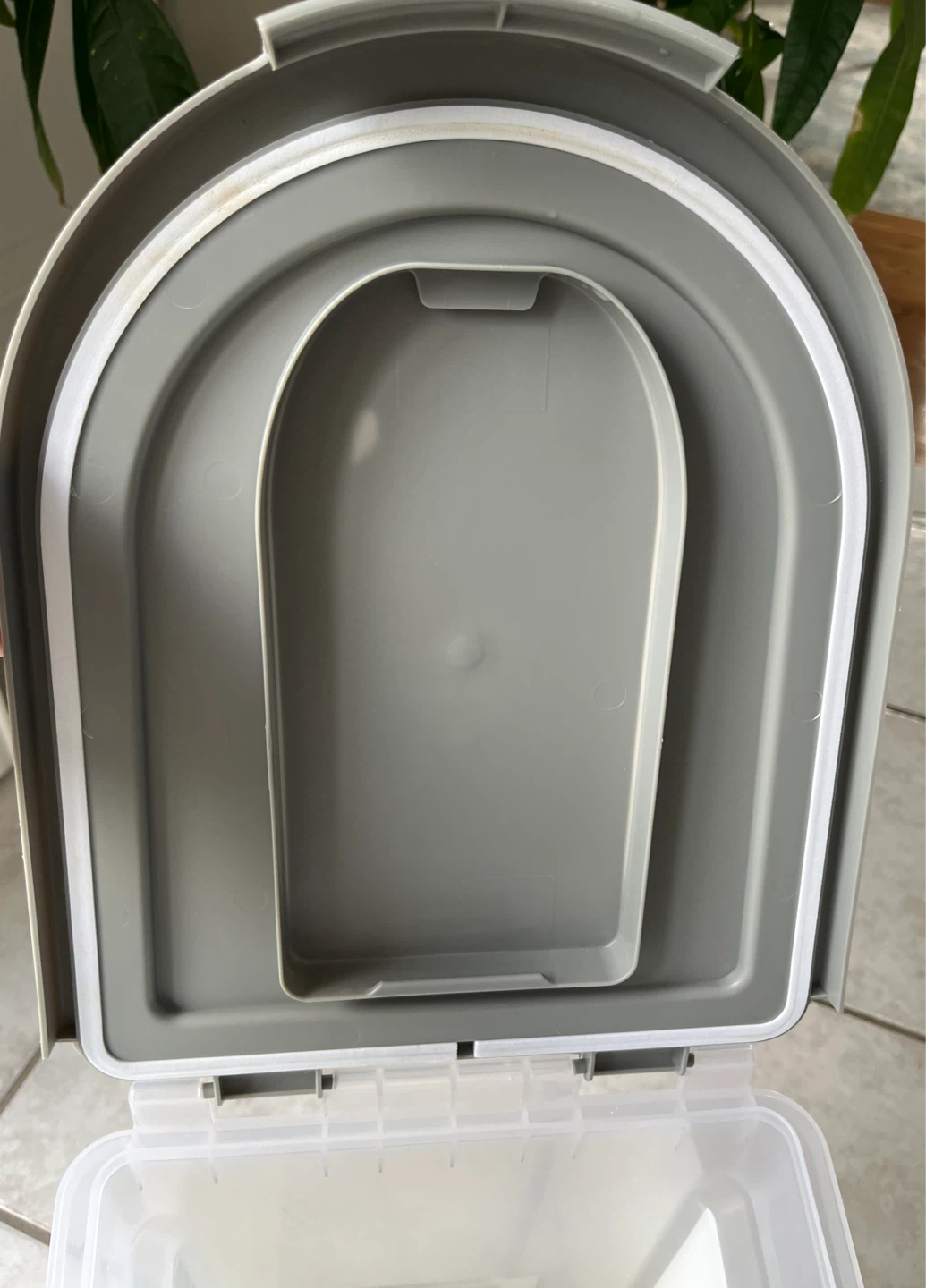Paw Prints Pet Food Container - photo 5