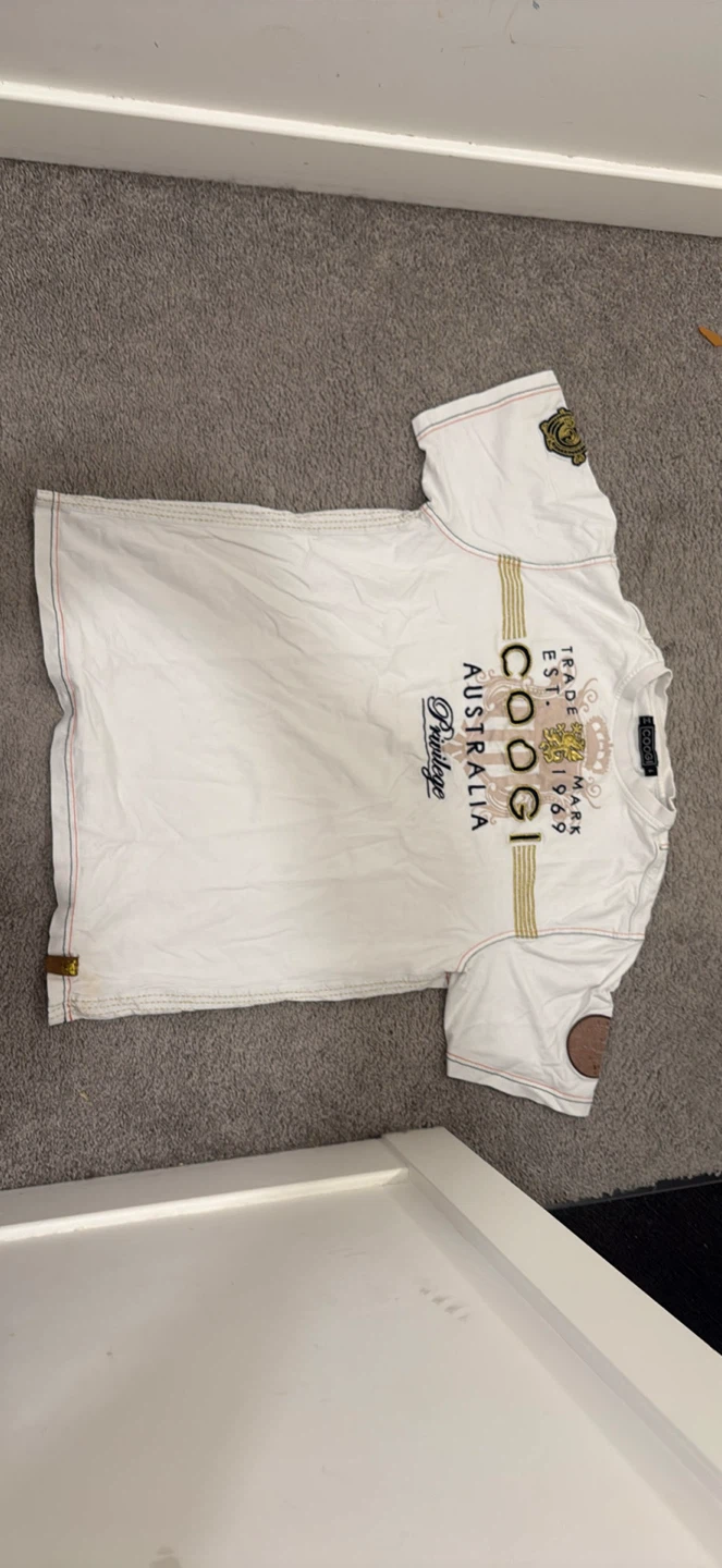 COOGI T shirt