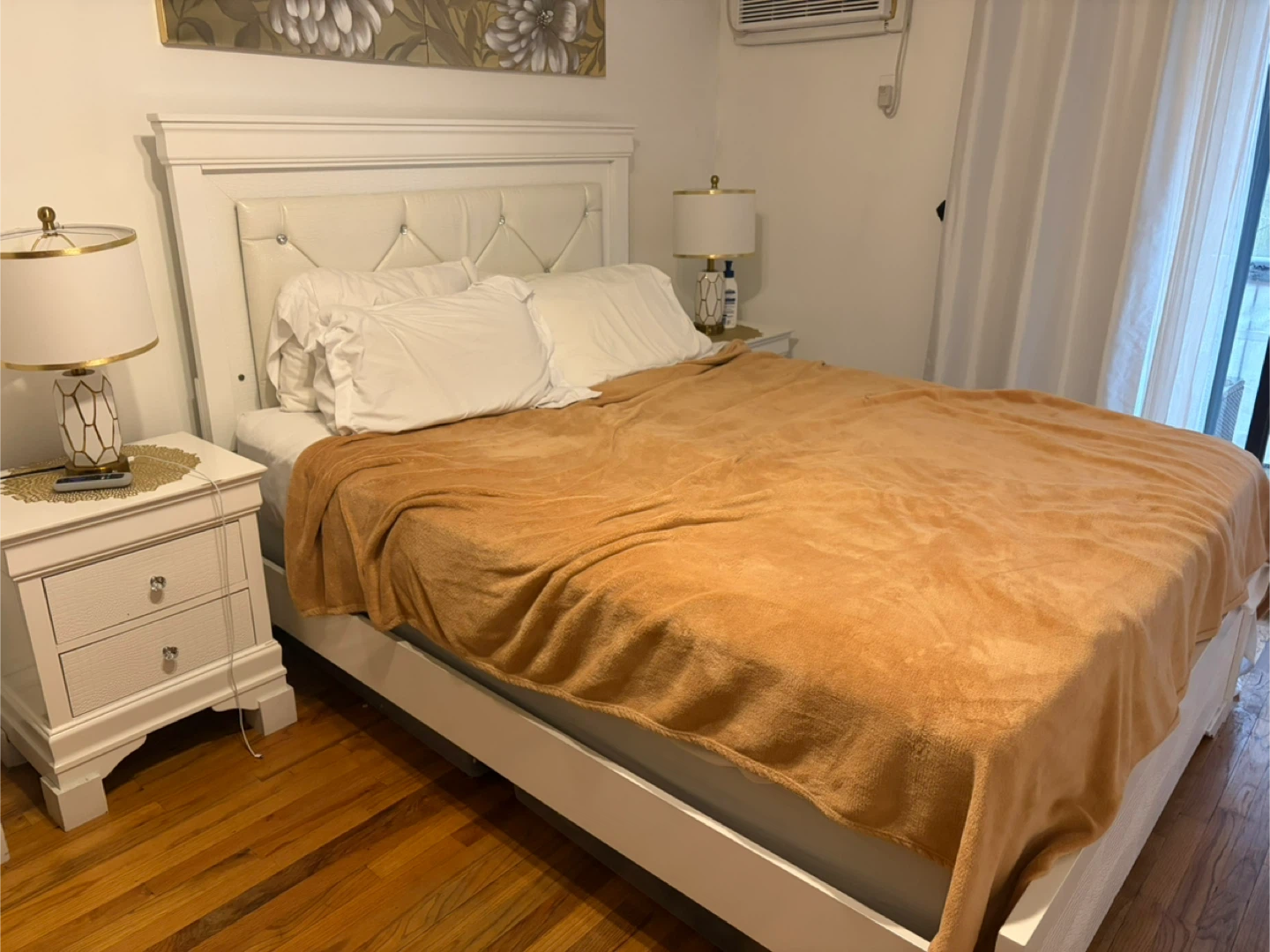 Queen size bedroom set