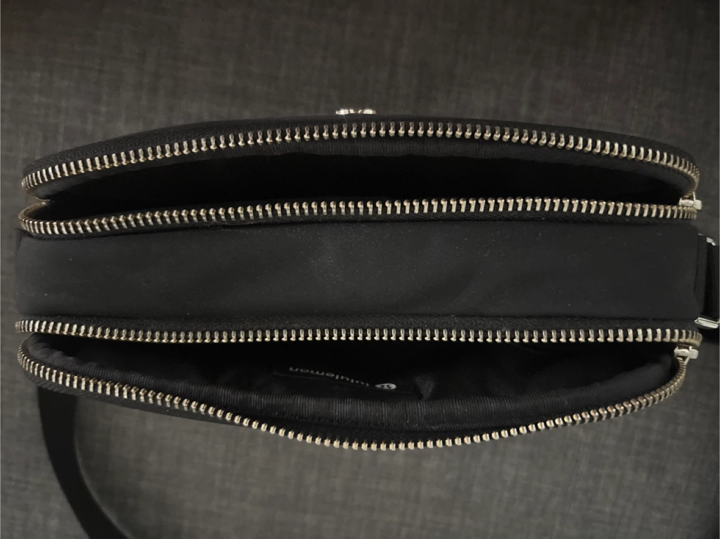Lululemon Crossbody Bag - photo 3
