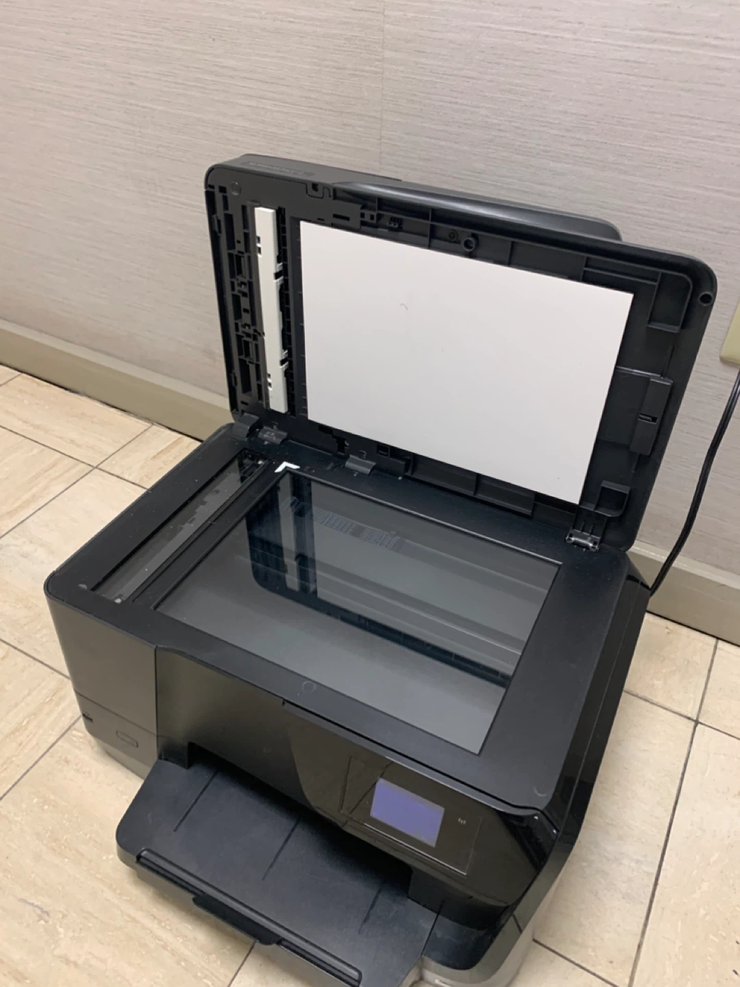 HP OfficeJet Pro 8710 All-in-One Printer - photo 3