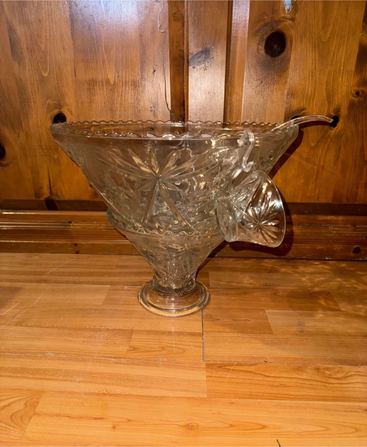 Anchor Hocking Early American Prescut (EAPC) punch bowl set, - photo 3