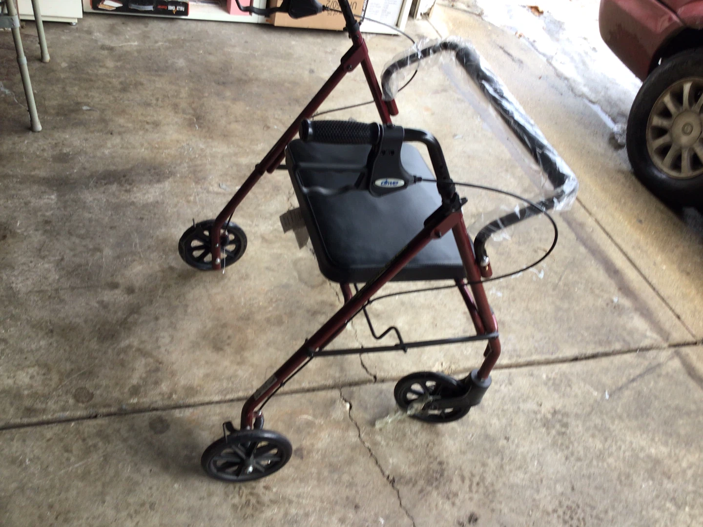 Drive Adult Dual Release Folding Walker w/ 4 Wheels - photo 2