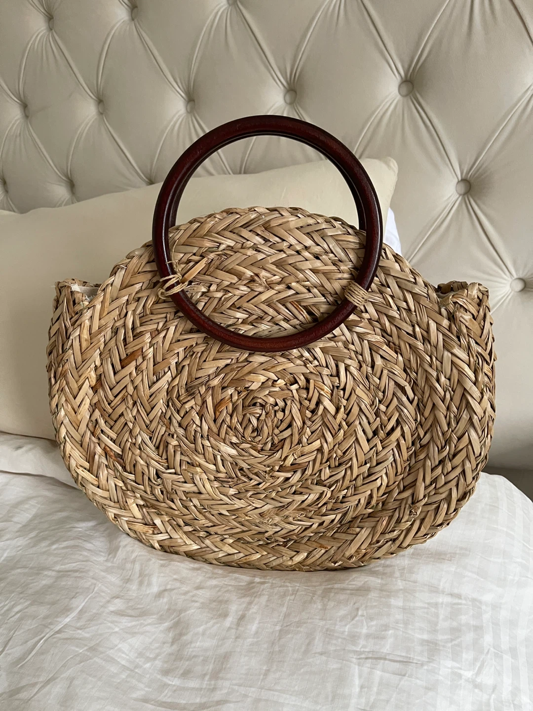 Auxiliary Straw Tote Bag with Wooden Handles