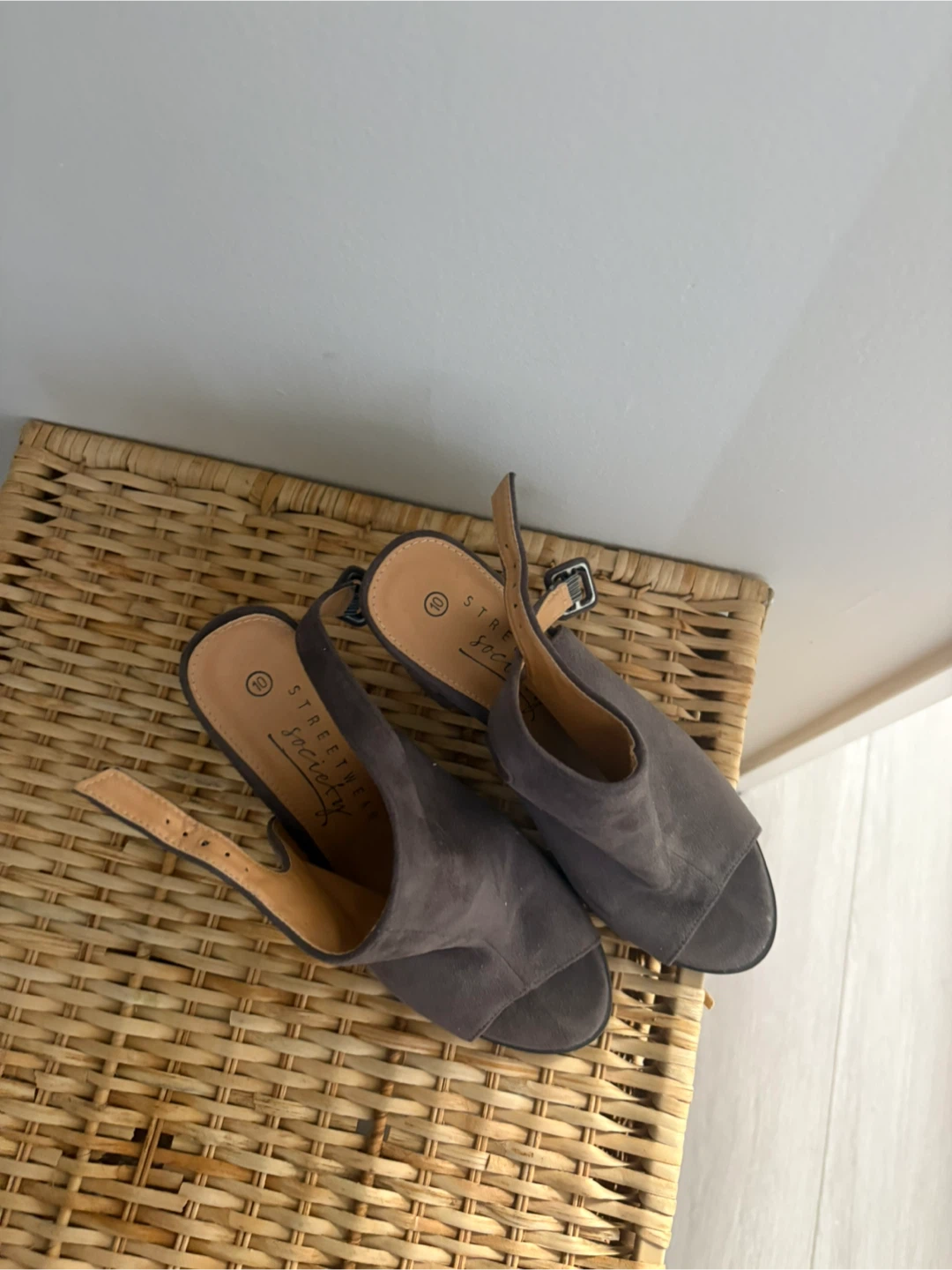 Street Society Grey Suede Block Heel Sandals - photo 2