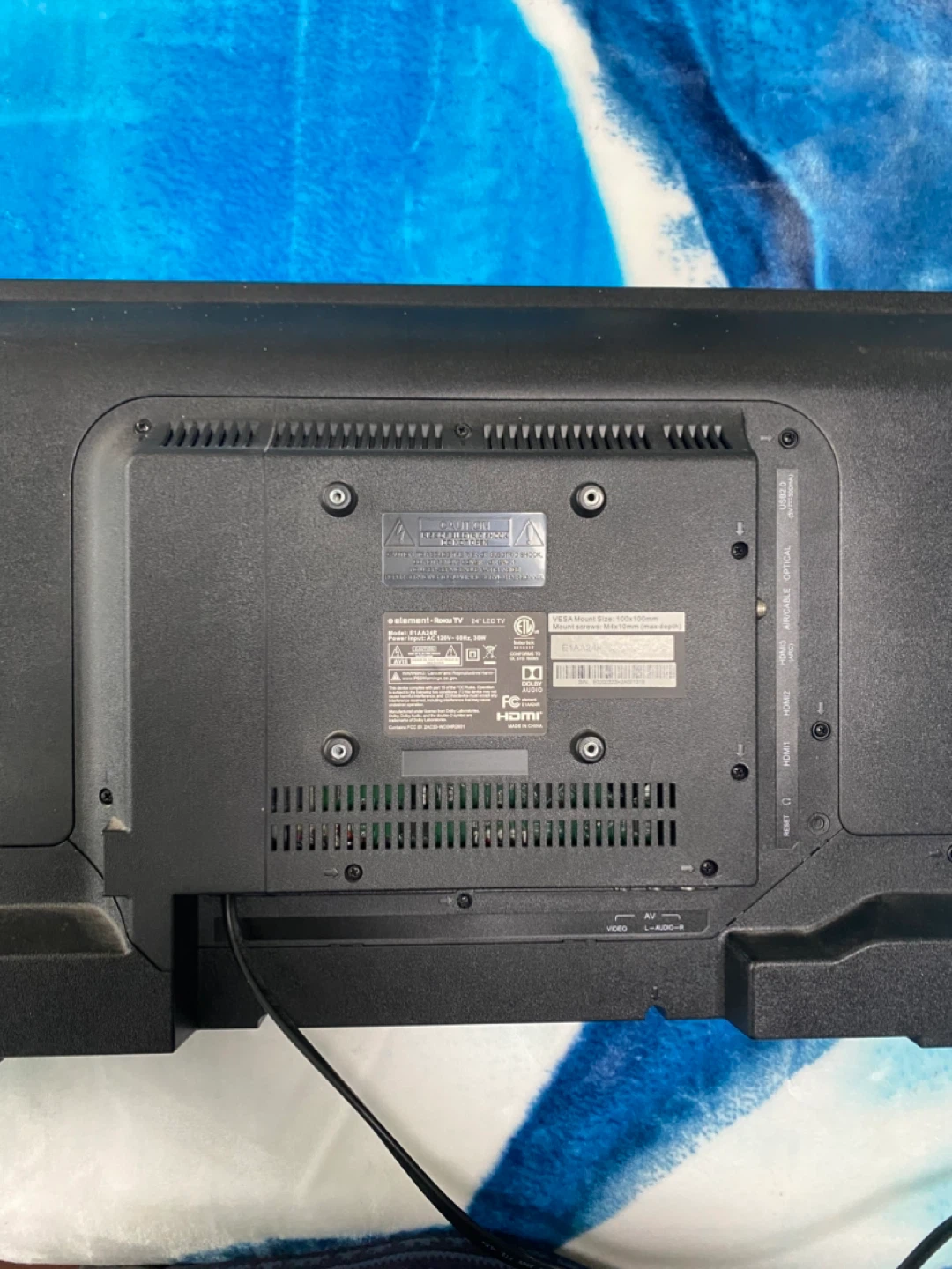 Element Roku 24" LED TV - photo 2