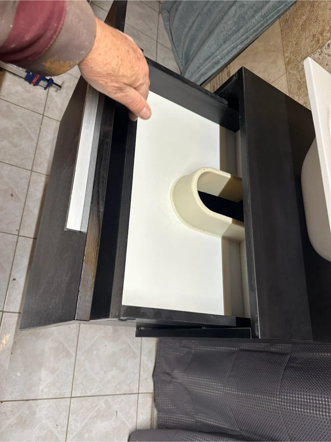 Modern Bathroom Vanity + Sink — Great Condition - photo 3