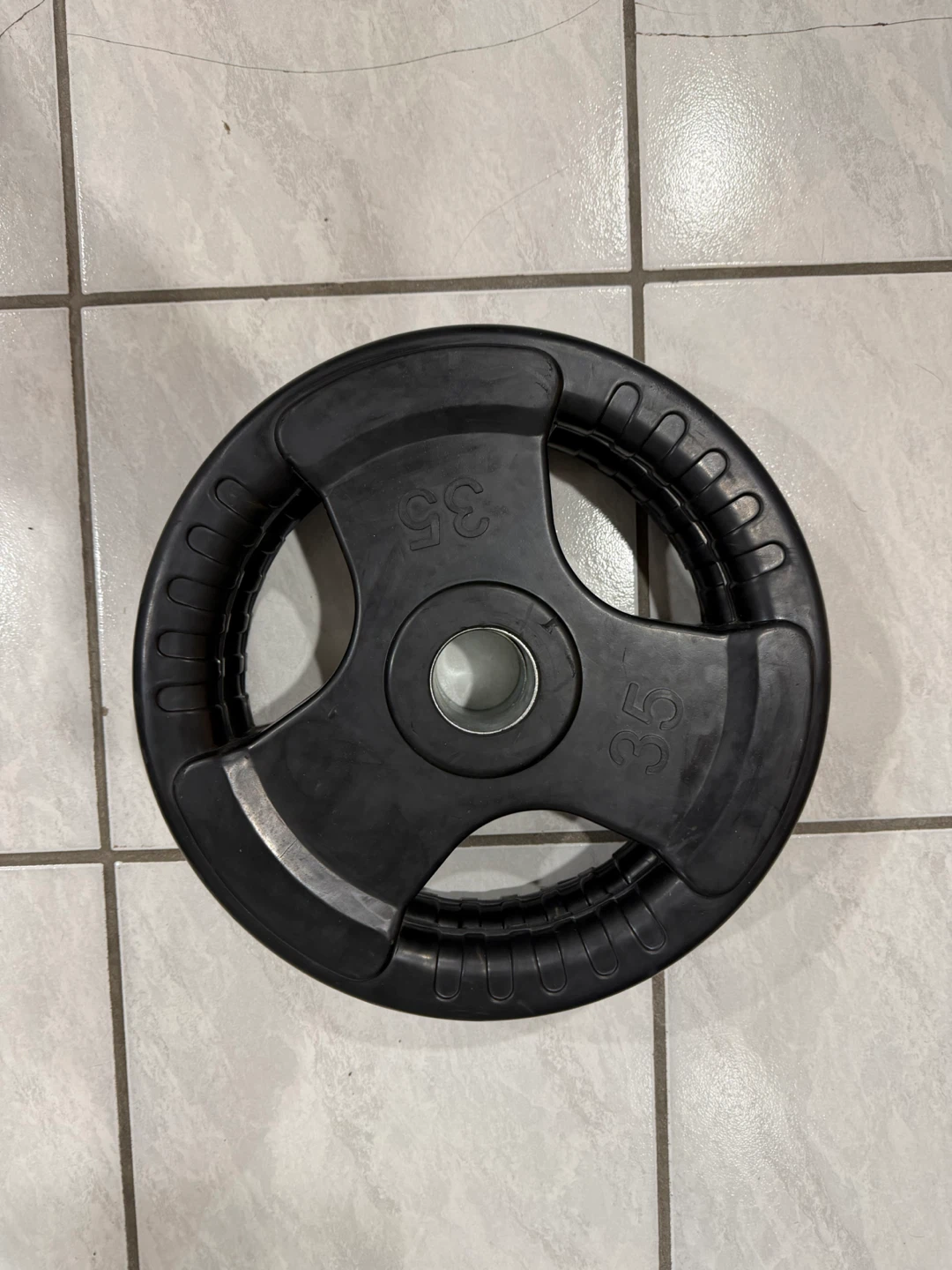 2 x 35lb Rubber Grip Weight Plates