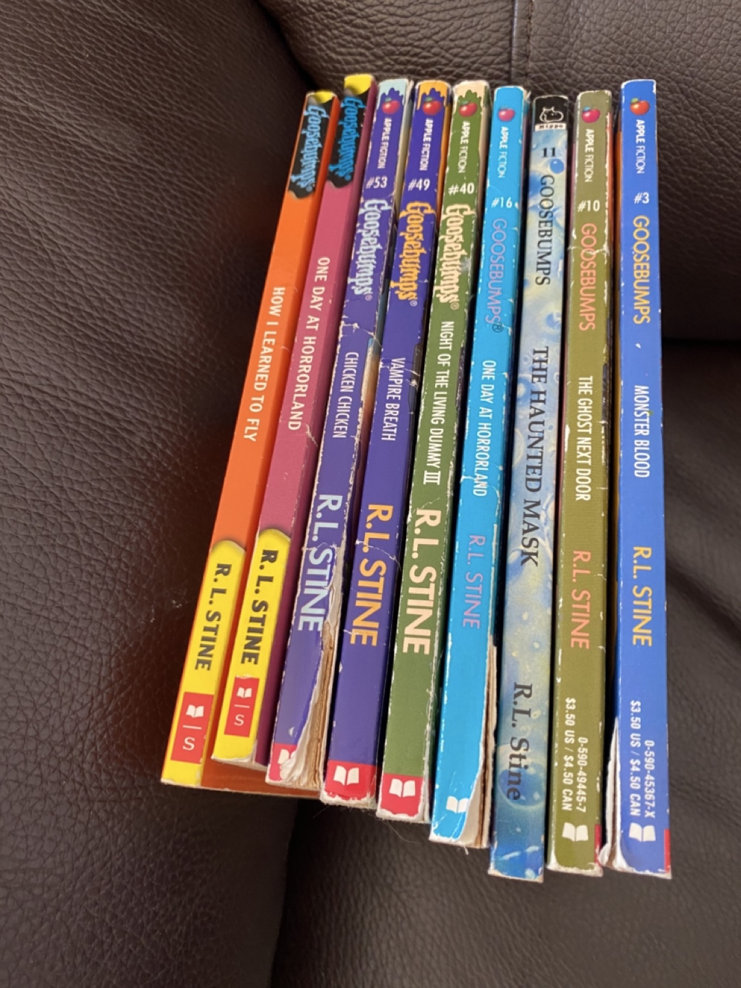 R.L. Stine Goosebumps Book Collection - photo 3