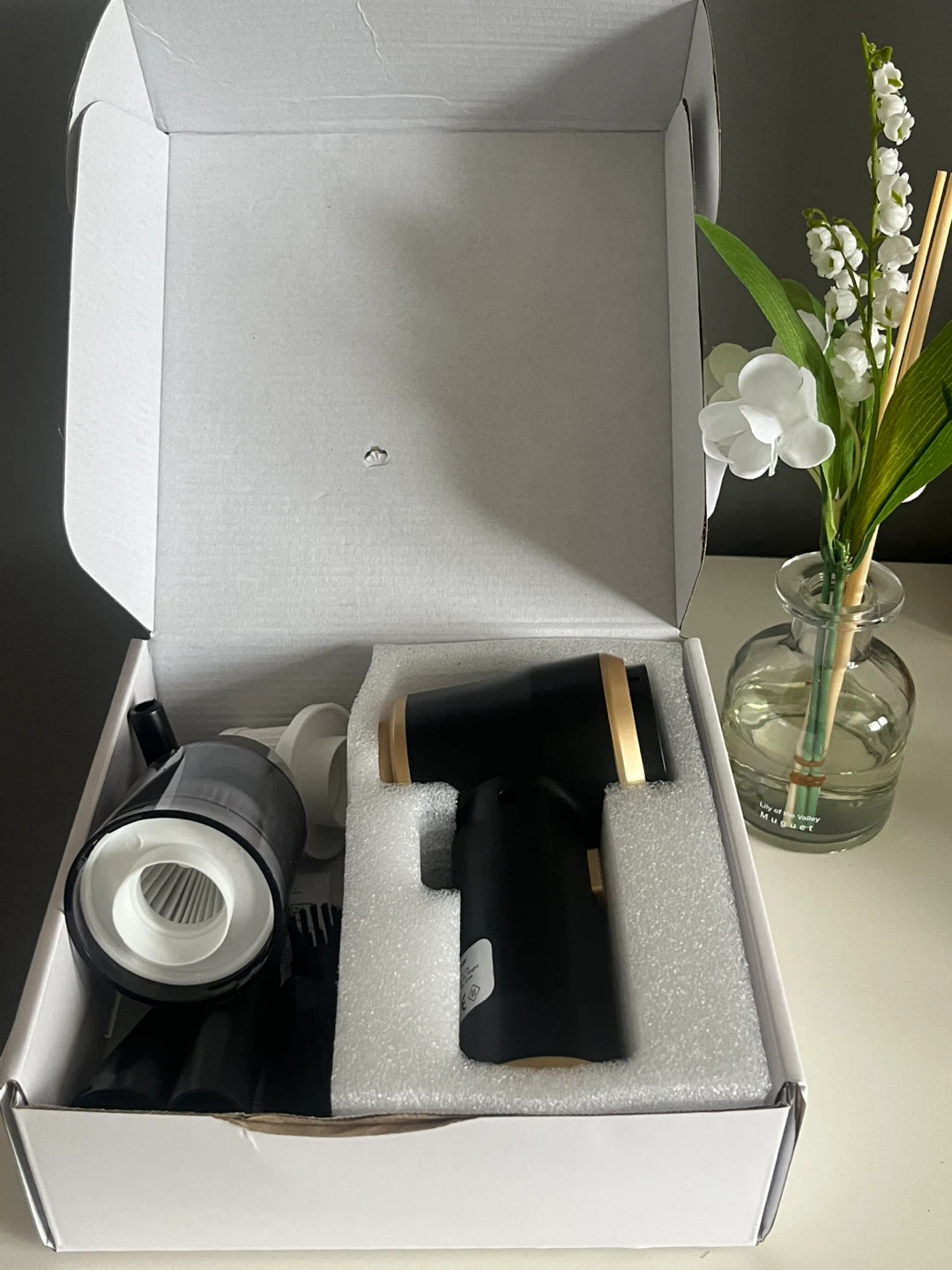NEW Portable Cordless Vacuum Cleaner - photo 3