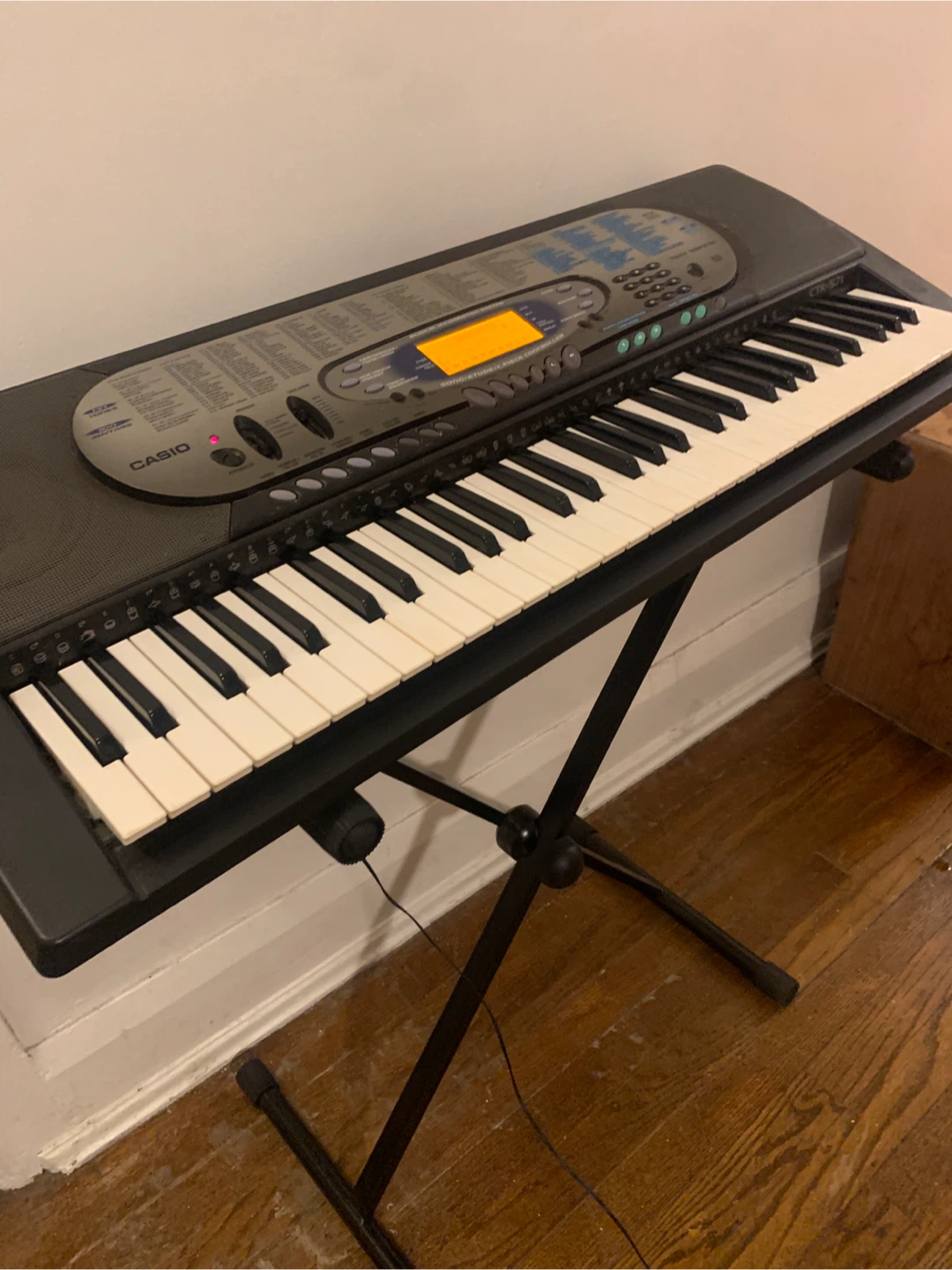 Casio CTK-571 Electronic Keyboard