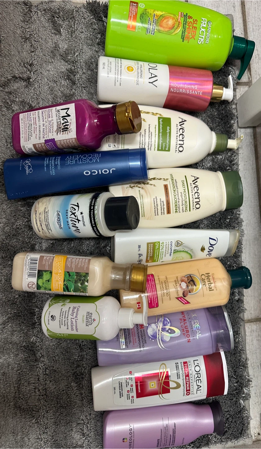 Collection of body and hair products - photo 2