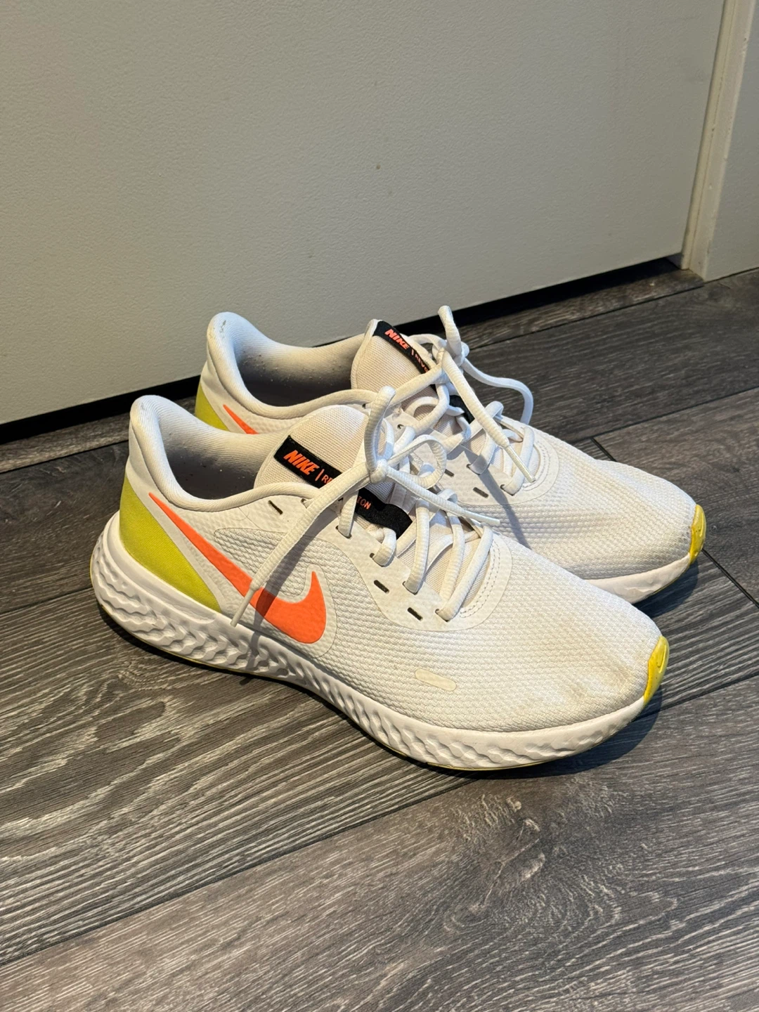 Nike Revolution 5 Women's Running Shoes Size 8.5