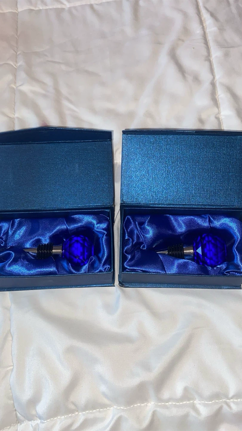 Crystal wine stopper