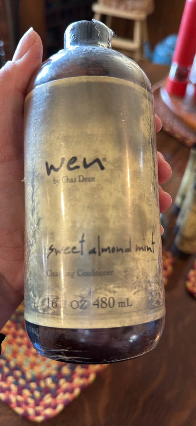 Lot of WEN by Chaz Dean Cleansing Conditioner - photo 2